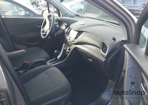 2021 Chevrolet Trax Awd Ls z USA, uszkodzony, nr VIN KL7CJNSB1MB358513